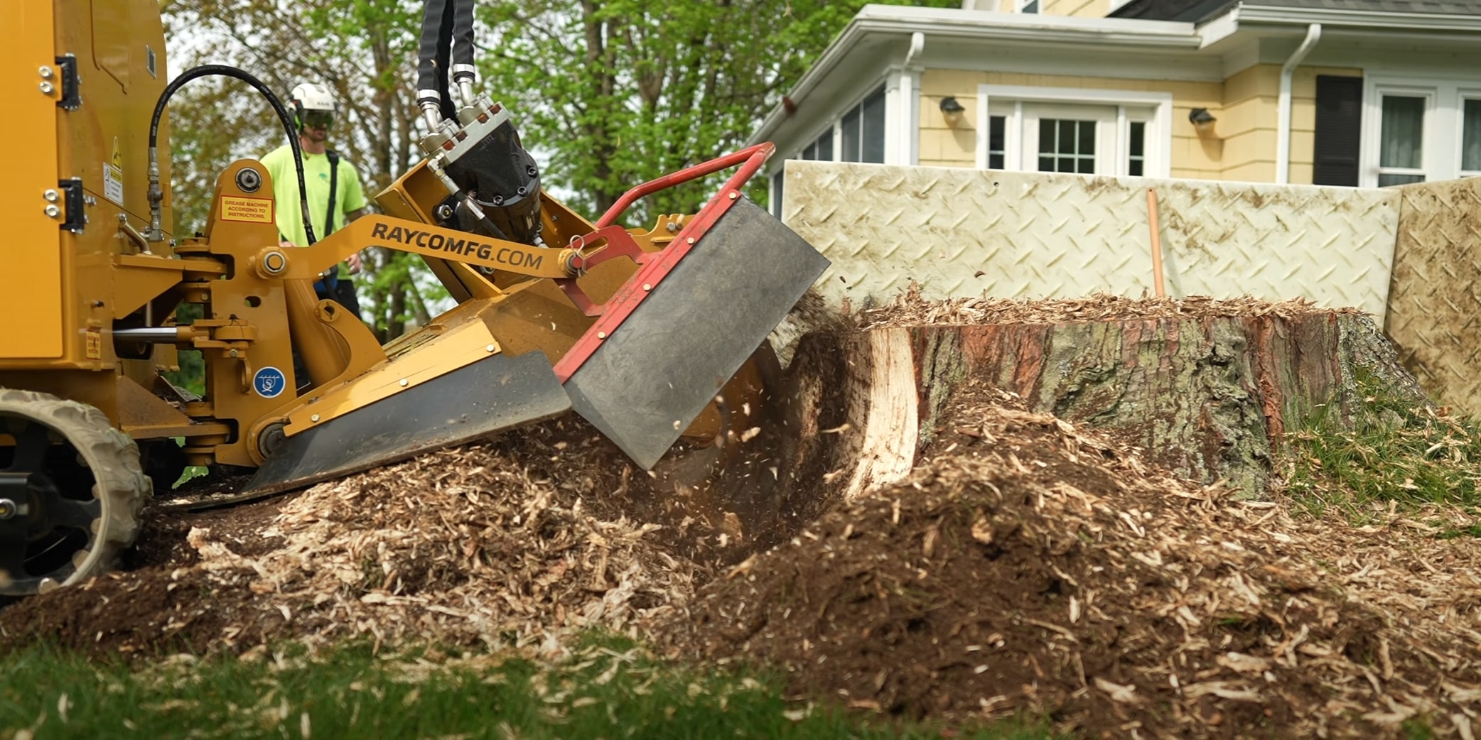 Stump grinding and removal services in Arlington Heights